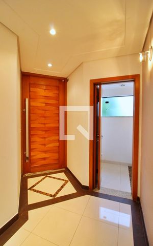 Casa à venda com 400m², 4 quartos e 4 vagasEntrada
