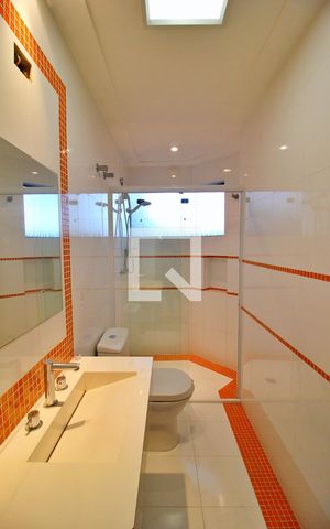 Casa à venda com 400m², 4 quartos e 4 vagasBanheiro 2