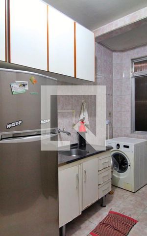 Apartamento para alugar com 66m², 2 quartos e sem vagaCozinha e Área de Serviço