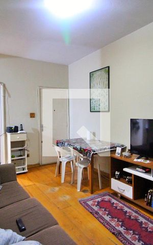 Apartamento para alugar com 66m², 2 quartos e sem vagaSala