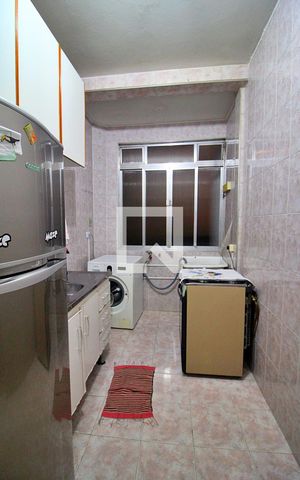 Apartamento para alugar com 66m², 2 quartos e sem vagaCozinha e Área de Serviço