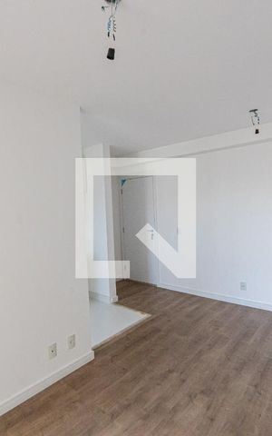 Apartamento à venda com 55m², 2 quartos e 1 vaga Apartamento à venda com 55m², 2 quartos e 1 vagaSala e Cozinha