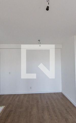 Apartamento à venda com 55m², 2 quartos e 1 vaga Apartamento à venda com 55m², 2 quartos e 1 vagaSala e Cozinha