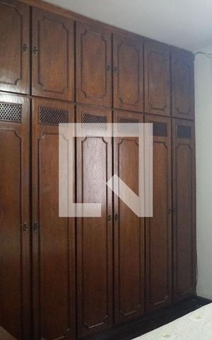 Casa à venda com 306m², 3 quartos e 5 vagasSuíte