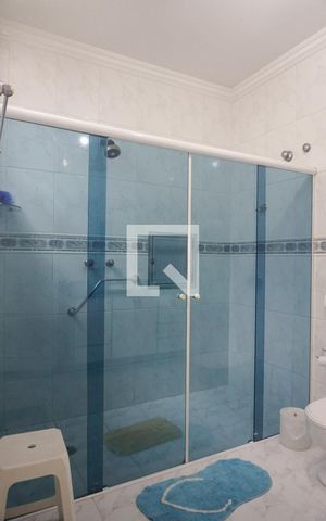 Casa à venda com 306m², 3 quartos e 5 vagasBanheiro Social