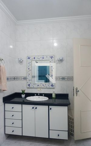 Casa à venda com 306m², 3 quartos e 5 vagasBanheiro Social