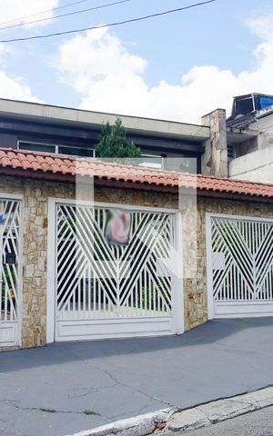 Casa à venda com 306m², 3 quartos e 5 vagasFachada da Casa
