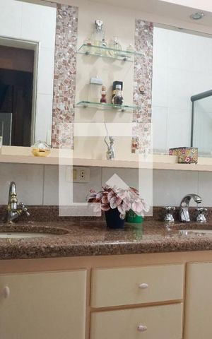 Casa à venda com 306m², 3 quartos e 5 vagasBanheiro da Suíte