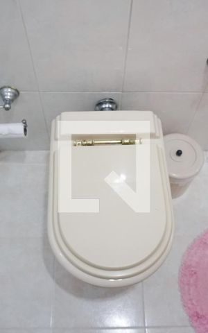 Casa à venda com 306m², 3 quartos e 5 vagasBanheiro da Suíte