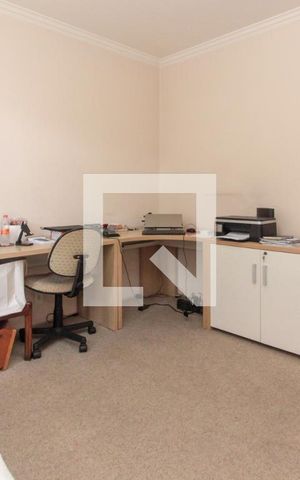 Apartamento à venda com 193m², 4 quartos e 2 vagas Apartamento à venda com 193m², 4 quartos e 2 vagasQuarto 3
