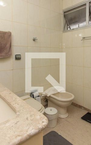 Apartamento à venda com 193m², 4 quartos e 2 vagas Apartamento à venda com 193m², 4 quartos e 2 vagasBanheiro