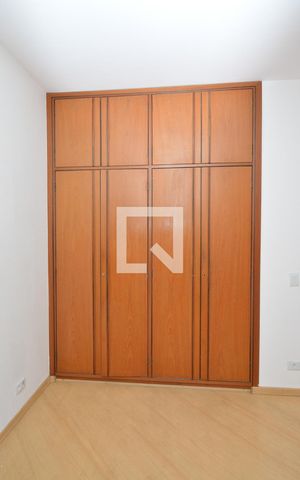 Casa à venda com 291m², 4 quartos e 4 vagas Casa à venda com 291m², 4 quartos e 4 vagasSuíte 2
