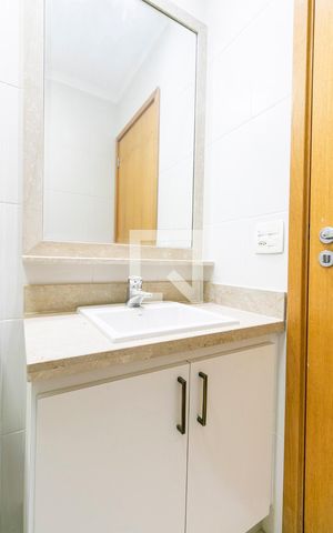 Apartamento para alugar com 206m², 4 quartos e 4 vagasBanheiro da Suíte 2