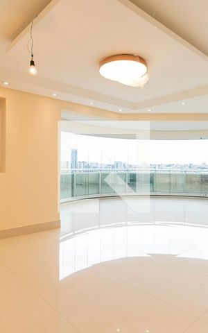 Apartamento para alugar com 206m², 4 quartos e 4 vagasSala