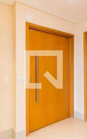 Apartamento para alugar com 206m², 4 quartos e 4 vagasEntrada Social / Corredor