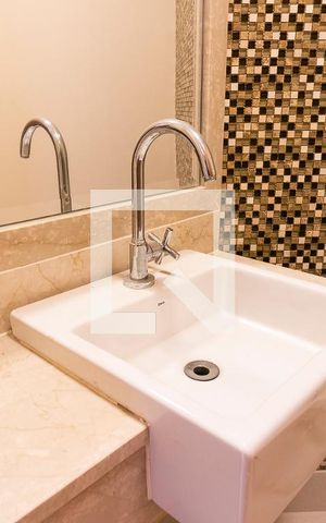 Apartamento para alugar com 206m², 4 quartos e 4 vagasLavabo da Sala - Pia
