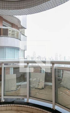 Apartamento para alugar com 206m², 4 quartos e 4 vagasSuíte 1 - Varanda