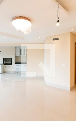 Apartamento para alugar com 206m², 4 quartos e 4 vagasSala