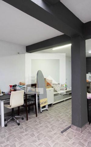 Casa à venda com 180m², 2 quartos e 2 vagasÁrea de Serviço