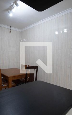 Casa à venda com 180m², 2 quartos e 2 vagasCopa