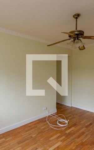 Apartamento à venda com 84m², 3 quartos e 1 vaga Apartamento à venda com 84m², 3 quartos e 1 vagaSala