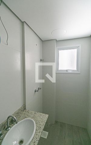 Apartamento à venda com 68m², 3 quartos e 1 vaga Apartamento à venda com 68m², 3 quartos e 1 vagaBanheiro da Suíte