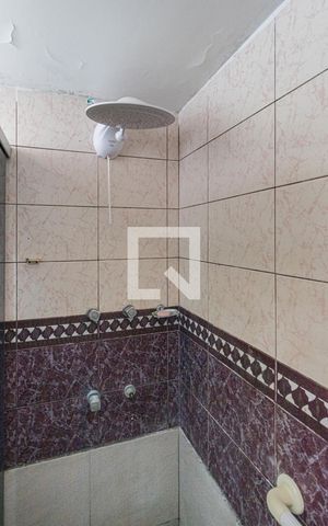 Casa à venda com 202m², 4 quartos e 2 vagas Casa à venda com 202m², 4 quartos e 2 vagasBanheiro da Suíte