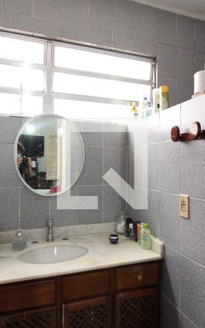 Casa à venda com 381m², 6 quartos e 6 vagasBanheiro - Suíte