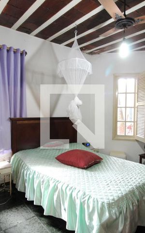 Casa à venda com 381m², 6 quartos e 6 vagasSuíte
