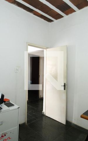 Casa à venda com 381m², 6 quartos e 6 vagasQuarto 1