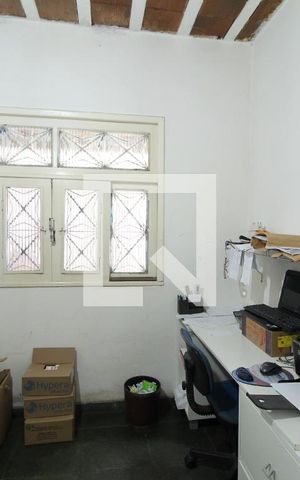 Casa à venda com 381m², 6 quartos e 6 vagasQuarto 1