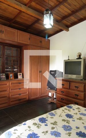 Casa à venda com 381m², 6 quartos e 6 vagasQuarto 2 - 2º Andar