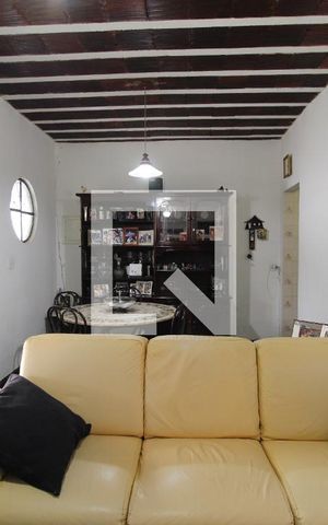 Casa à venda com 381m², 6 quartos e 6 vagasSala