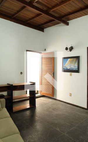 Casa à venda com 381m², 6 quartos e 6 vagasSala - 2º Andar