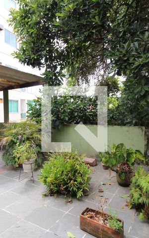 Casa à venda com 381m², 6 quartos e 6 vagasVaranda - 2º Andar