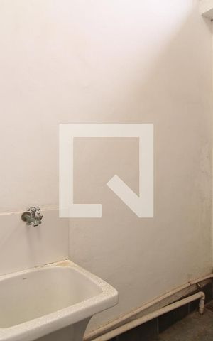 Casa à venda com 381m², 6 quartos e 6 vagasÁrea de Serviço - 2º Andar