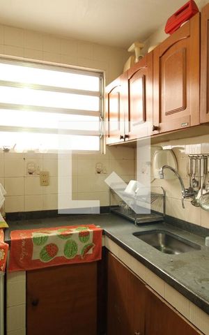 Casa à venda com 381m², 6 quartos e 6 vagasCozinha - 2º Andar