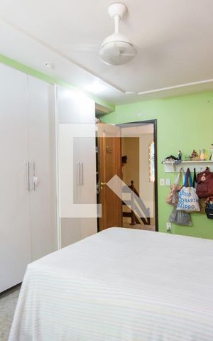 Casa de condomínio à venda com 320m², 5 quartos e 4 vagasSuíte 2