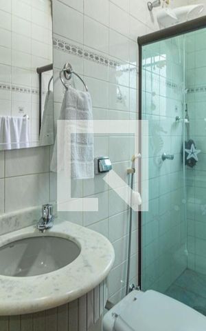 Casa à venda com 114m², 3 quartos e 2 vagas Casa à venda com 114m², 3 quartos e 2 vagasBanheiro 2