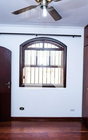 Casa para alugar com 300m², 3 quartos e 2 vagas Casa para alugar com 300m², 3 quartos e 2 vagasSuite