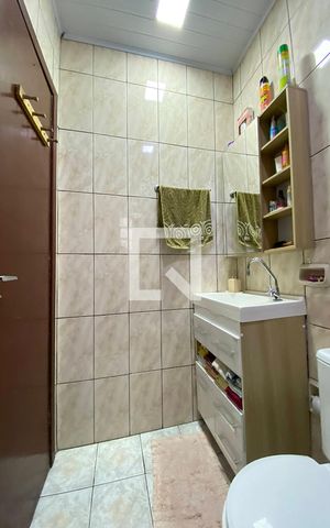 Casa à venda com 132m², 2 quartos e 1 vagaBanheiro