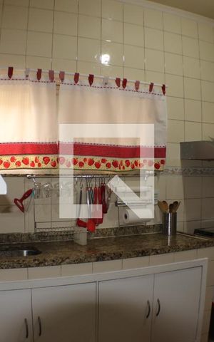 Apartamento à venda com 85m², 3 quartos e 1 vagaCozinha