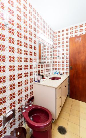 Casa à venda com 171m², 3 quartos e 3 vagas Casa à venda com 171m², 3 quartos e 3 vagasBanheiro da Suíte