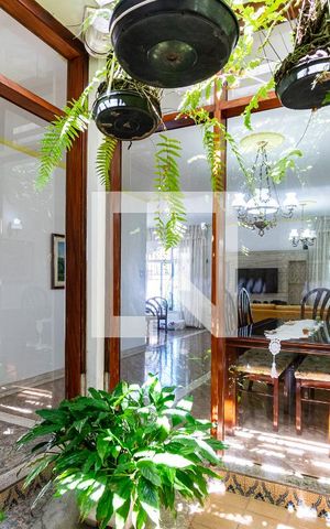 Casa à venda com 171m², 3 quartos e 3 vagas Casa à venda com 171m², 3 quartos e 3 vagasJardim de inverno