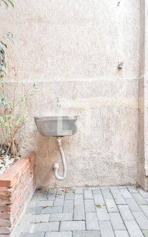Casa para alugar com 50m², 1 quarto e sem vagaÁrea de Serviço