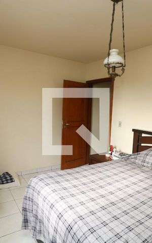 Casa à venda com 210m², 3 quartos e 4 vagasSuite