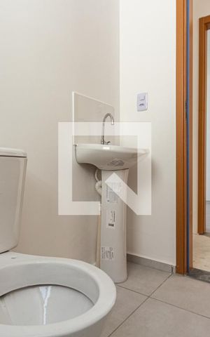 Apartamento para alugar com 43m², 2 quartos e sem vaga Apartamento para alugar com 43m², 2 quartos e sem vagaBanheiro