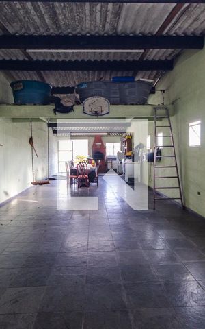 Casa para alugar com 850m², 4 quartos e 8 vagas Casa para alugar com 850m², 4 quartos e 8 vagasSalão