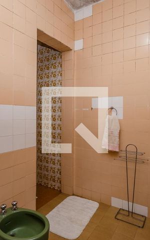 Casa à venda com 180m², 3 quartos e 1 vaga Casa à venda com 180m², 3 quartos e 1 vagaBanheiro Social