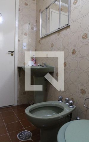 Apartamento para alugar com 56m², 2 quartos e 2 vagasBanheiro comum